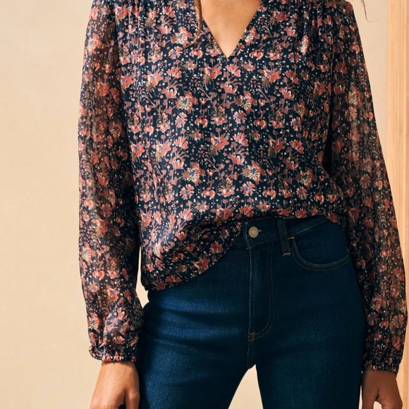 Faherty Tops - Faherty Silk Cotton Sage Wood Blouse - Stargaze Bloom  - Size Small